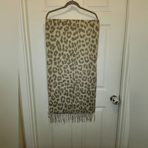 H&M Cheetah Print Reversible Scarf